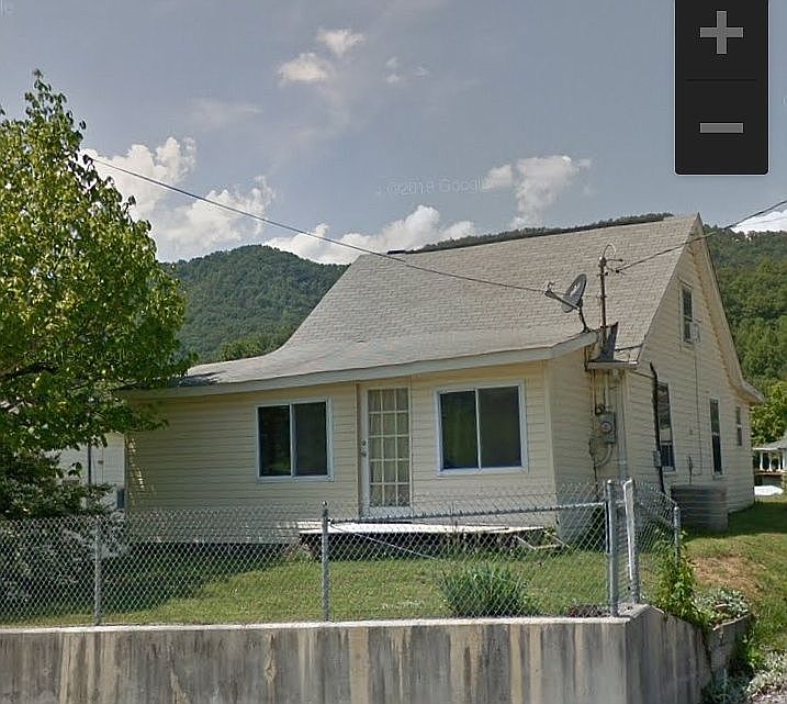 2nd image of 174 Yuma Rd
