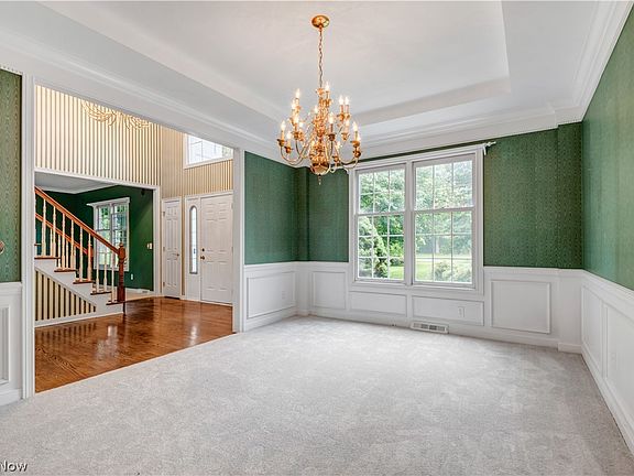 4th image of 37725 Windy Hill Ln