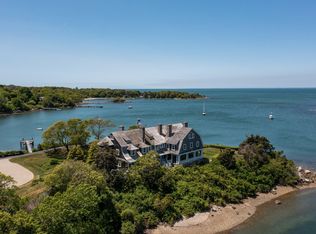 314 Quissett Ave, Woods Hole, MA 02543