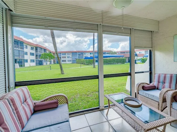 9800 N Hollybrook Lake Drive #108, Pembroke Pines, FL 33025