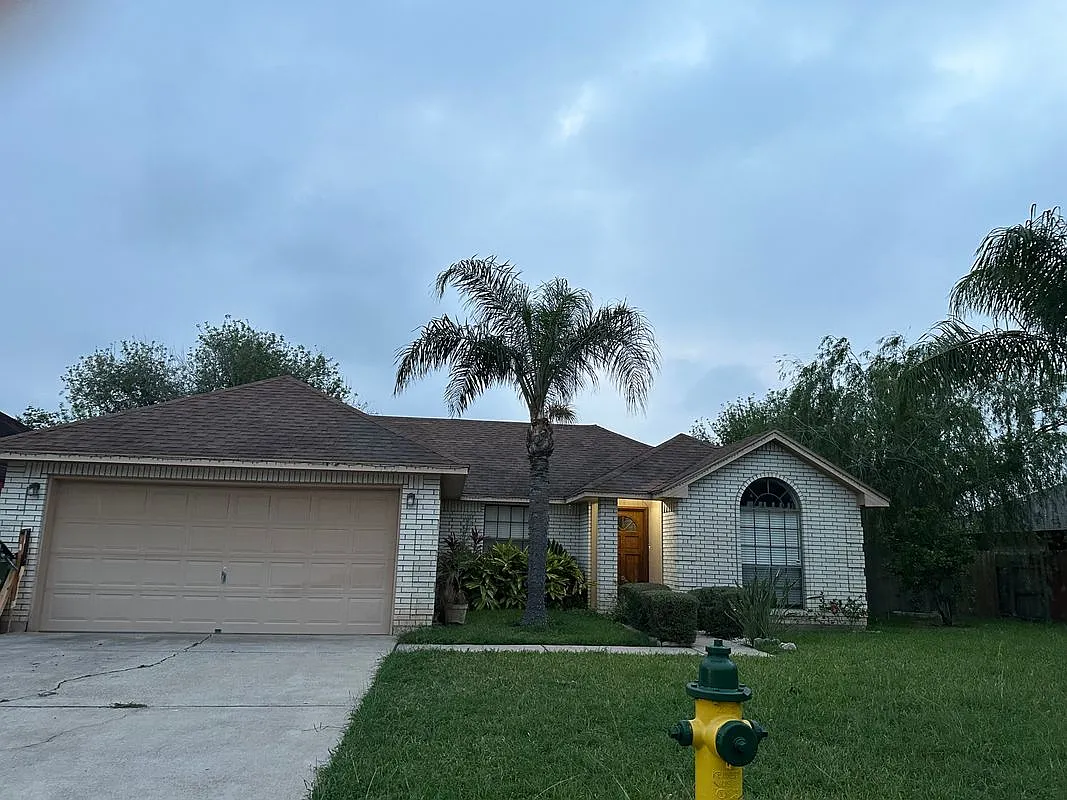 3 bed, 2.0 bath, 1212 sqft, $1,750 — Photo 1