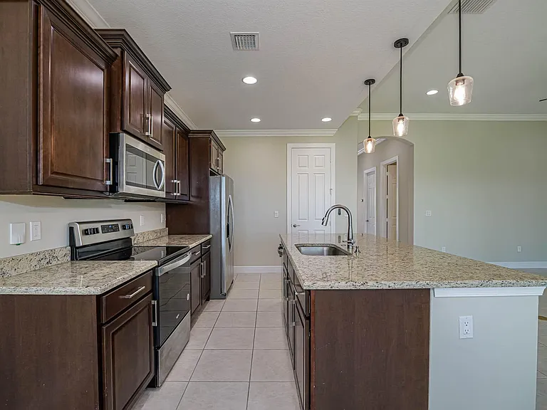 2529 Bella Vista Cir — Photo 8