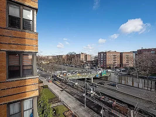 Rented by Contact Realty | media 13