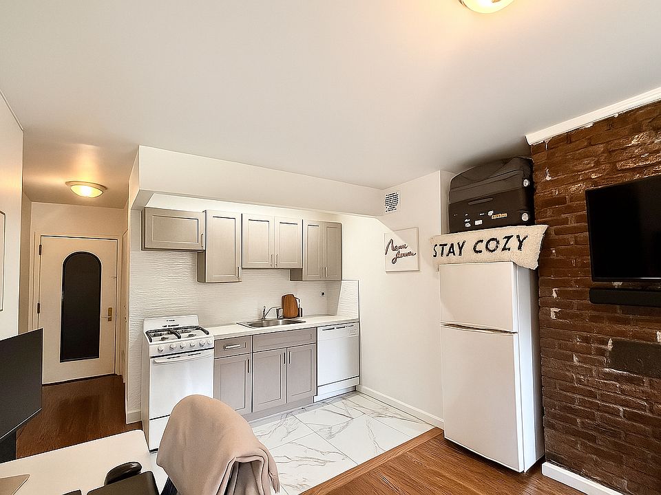 2nd image of 237 E 2nd St APT 4A