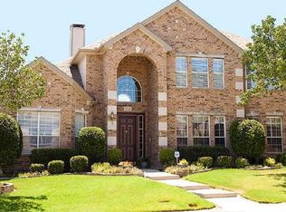 9518 Valley Lake Ln, Irving, TX 75063