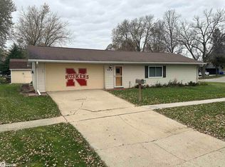 909 Weare St, Woodbine, IA 51579