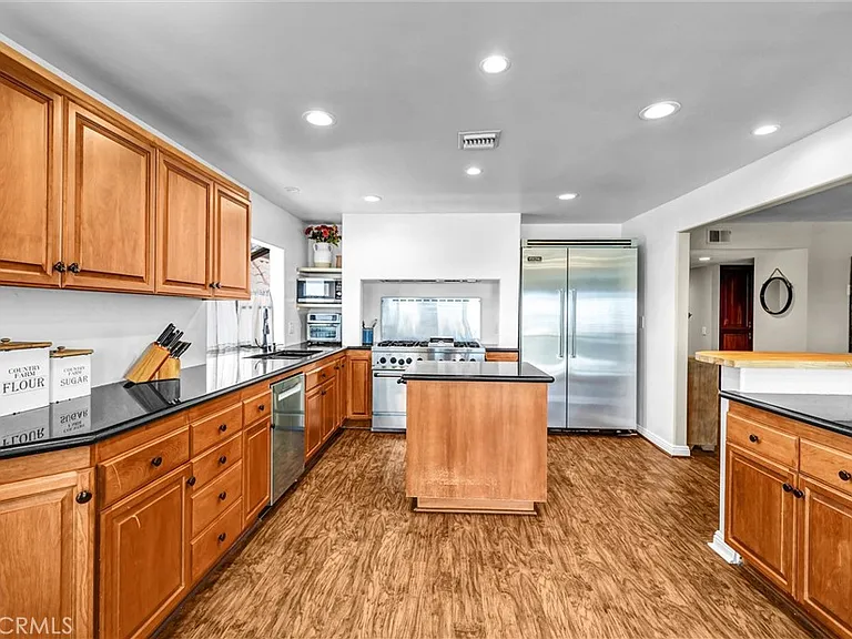 134 Avenida Presidio — Photo 12