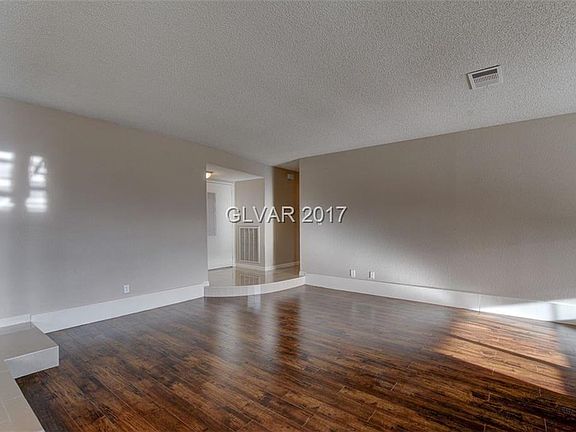 3rd image of 7513 Skylark Pl