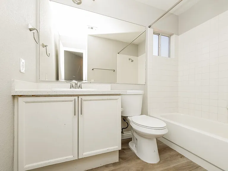 1915 Casa Verde Dr — Photo 15