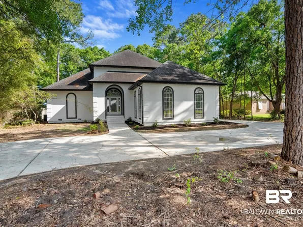 621 Wedgewood Dr, Gulf Shores, AL 36542