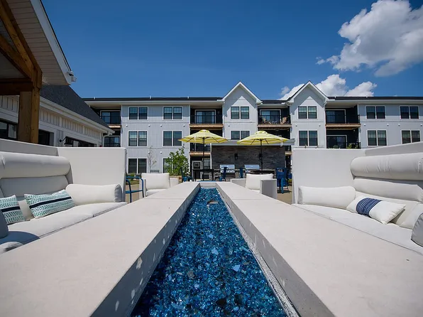 The Pointe Hilliard, 4890 Edwards Farms Rd #4983, Hilliard, OH 43026