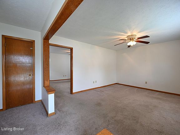 2nd image of 2314 Montgomery St