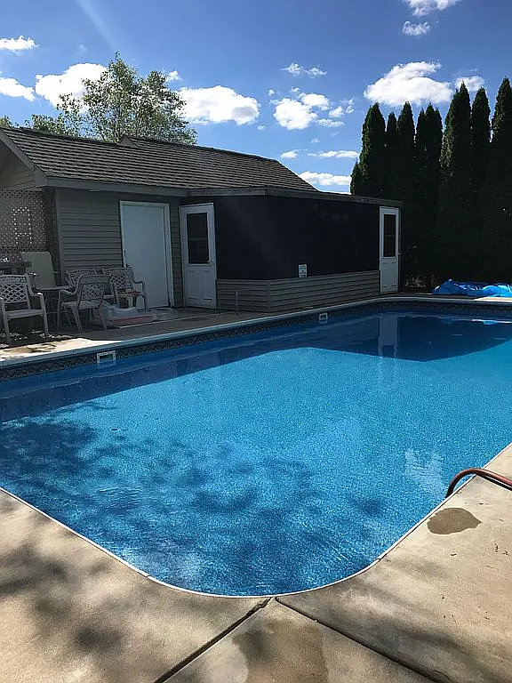 1204 Buckingham Ct photo 1