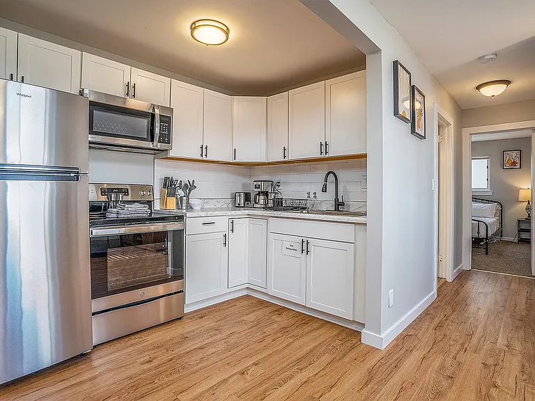 570 W Ocean View Ave #1 — Photo 5