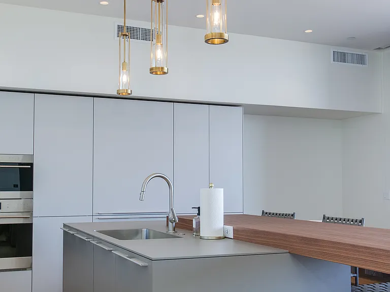 5000 N Camelback Ridge Dr #206 — Photo 9
