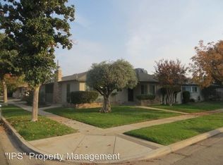 4384 N 4th St, Fresno, CA 93726