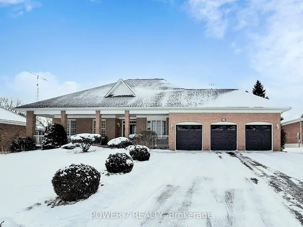 49 Pettet Rd, Whitchurch Stouffville, ON L4A 3J2