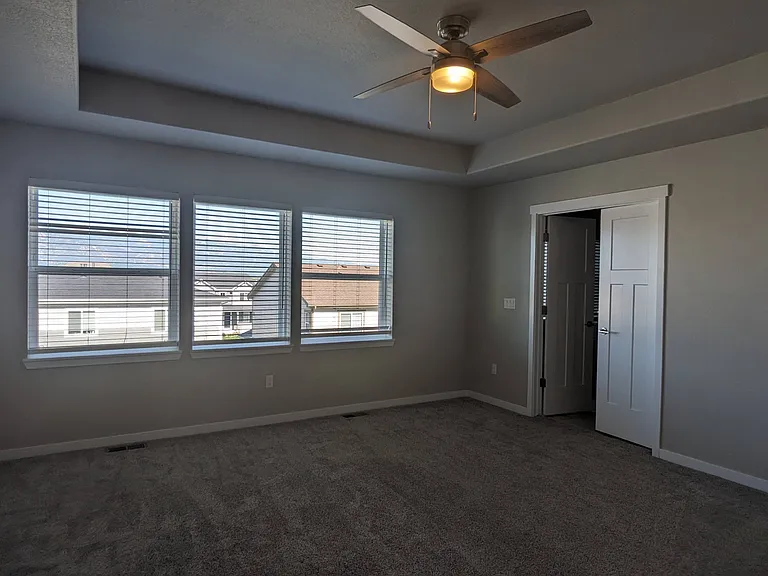 4948 Wolf Moon Dr — Photo 21