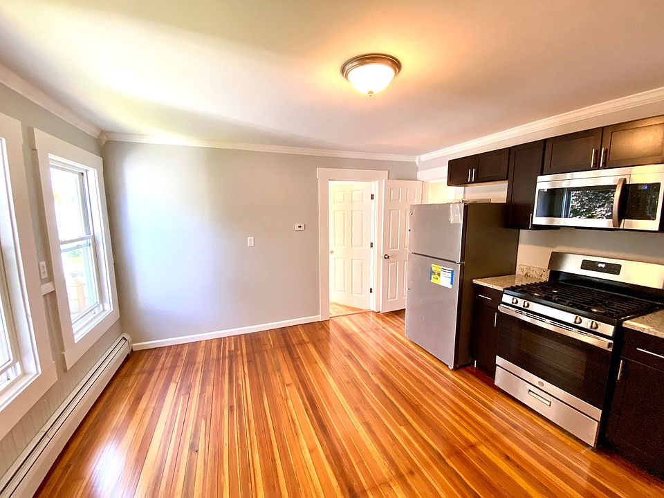 8 Frederick 8 Frederick St Westfield MA Zillow