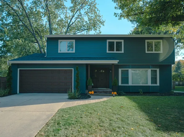 63 Mulberry Rd, Deerfield, IL 60015