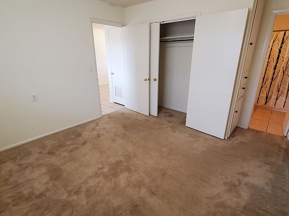 4th image of 2407 13th Ave #18