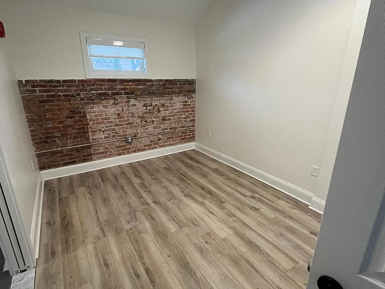 204 High St #4 — Photo 11