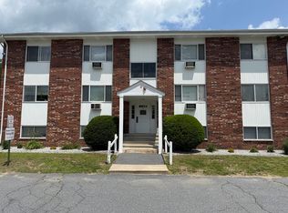 5 Turnpike Rd APT 213, Townsend, MA 01469