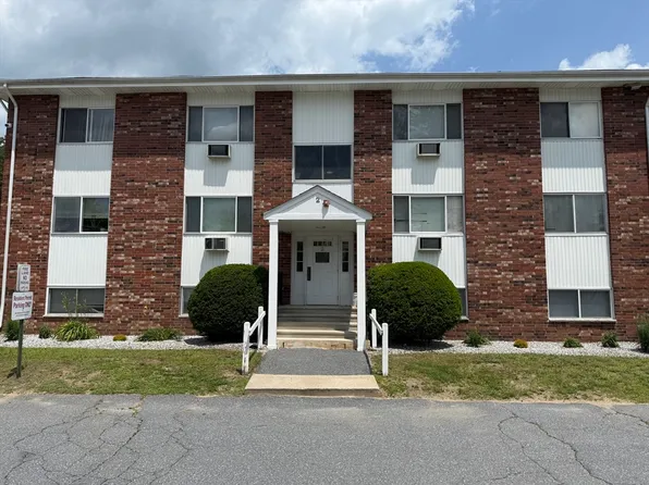 5 Turnpike Rd APT 213, Townsend, MA 01469