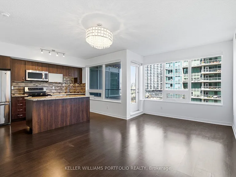 59 E Liberty St #911 — Photo 6