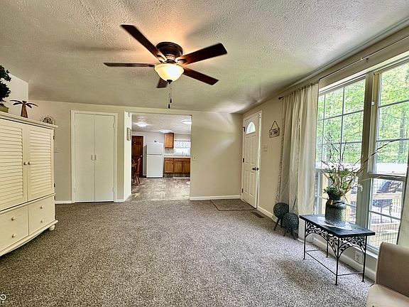 5th image of 8600 Owl Hollow Rd