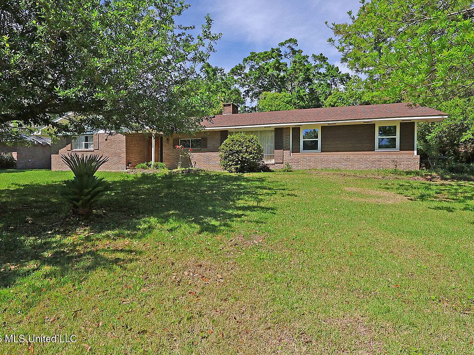 1st image of 13908 Cerro Verde Dr