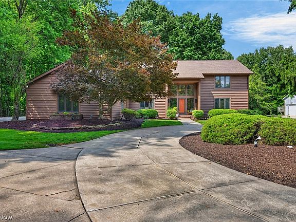 2nd image of 2571 Cedarwood Rd