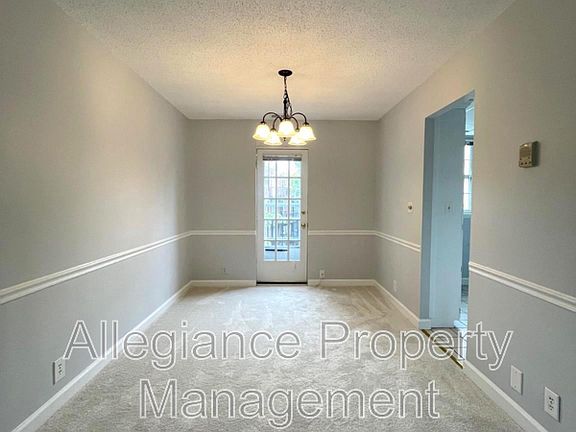 5th image of 4711 30th St S APT B1