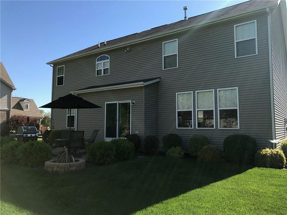 2nd image of 12750 Cullerton Way