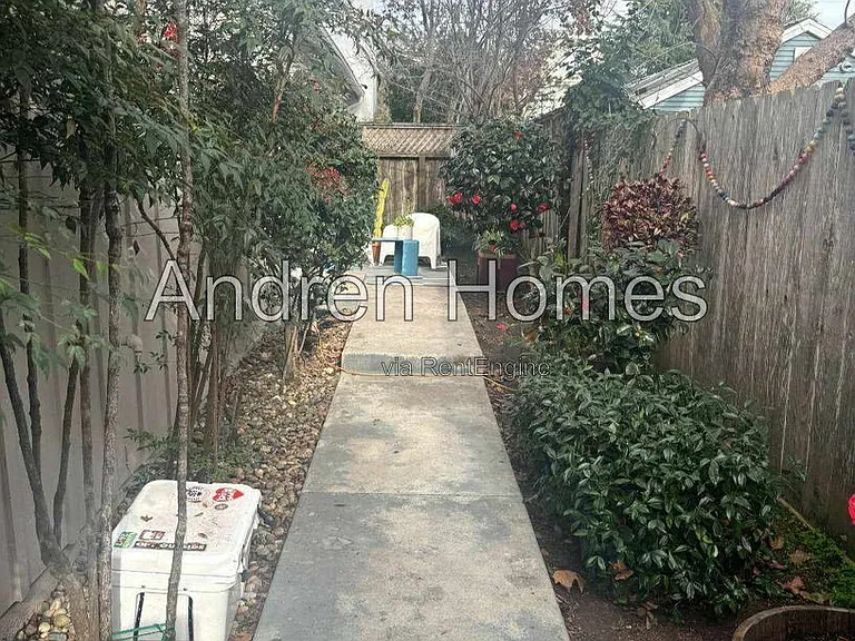 126 Pine St — Photo 8