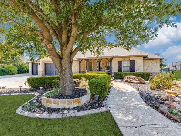 11029 Owl Creek Dr, Fort Worth, TX 76179