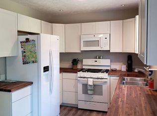 4671 S Skiview Cir, Cedar, MI 49621