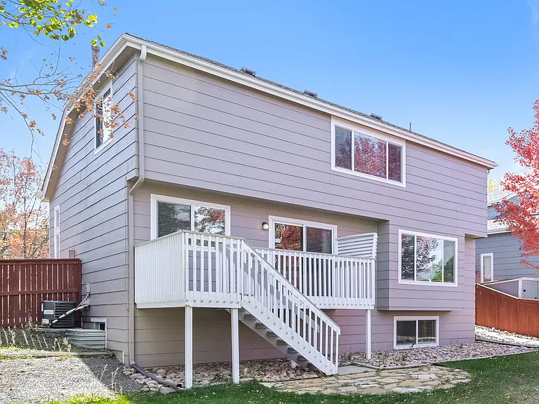 16131 Bluebonnet Dr — Photo 18