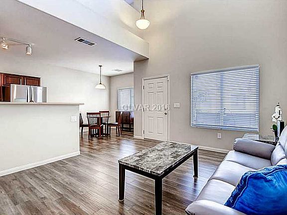 4th image of 10542 Midnight Gleam Ave