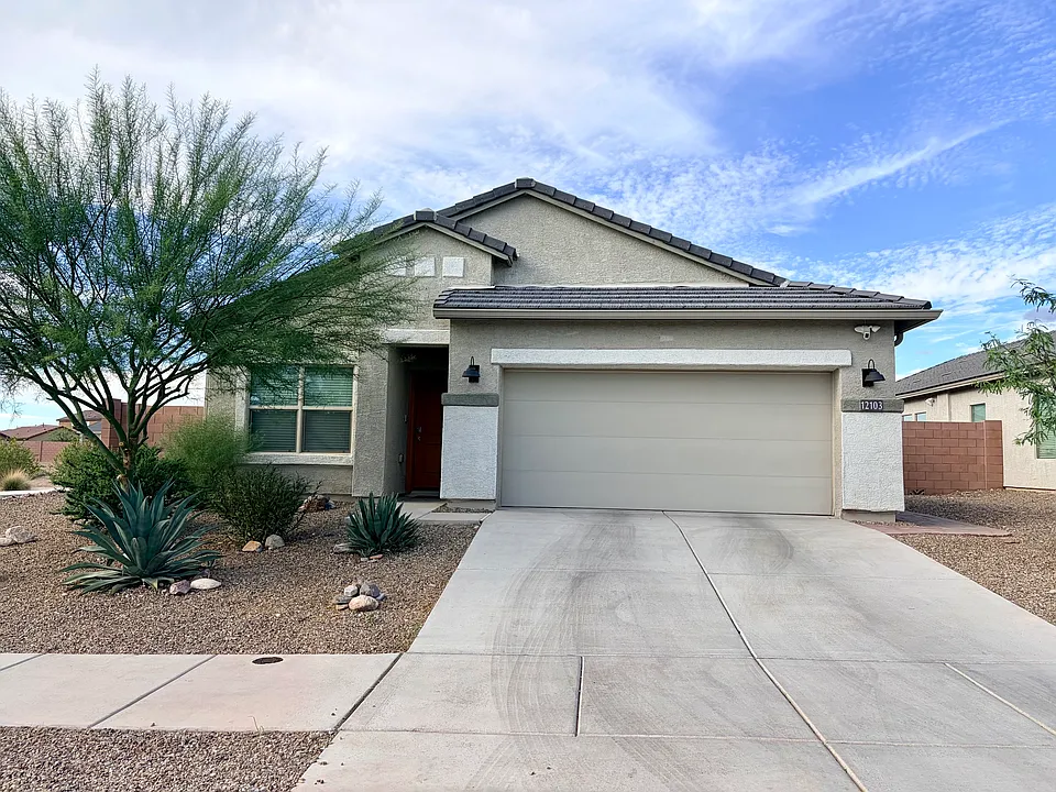 12103 E Rose Frances Dr