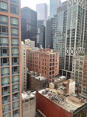 5th image of 8 Spruce St APT 14L
