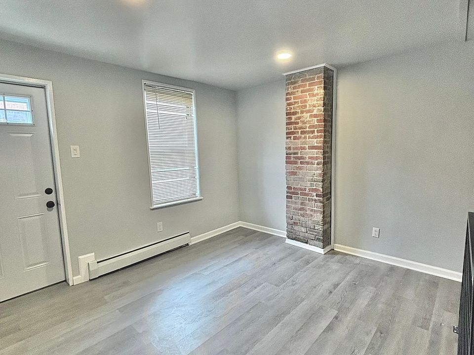 1st image of 2924 Salmon St