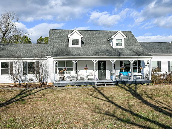 2nd image of 276 Mason Rd