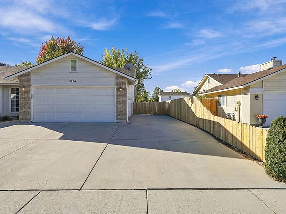 3rd image of 2187 E Katelyn Dr