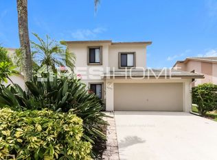 5940 Strawberry Lakes Cir, Lake Worth, FL 33463