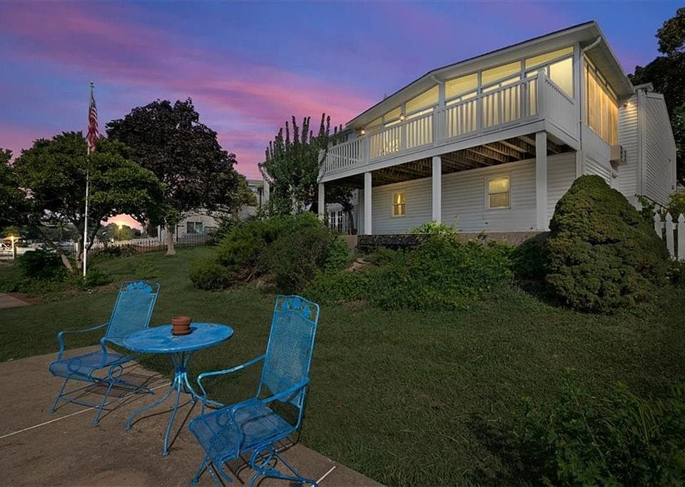 1st image of 41 Dockside Dr