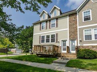 4442 152nd St, Urbandale, IA 50323