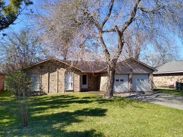 628 Seminole Dr, Kemah, TX 77565