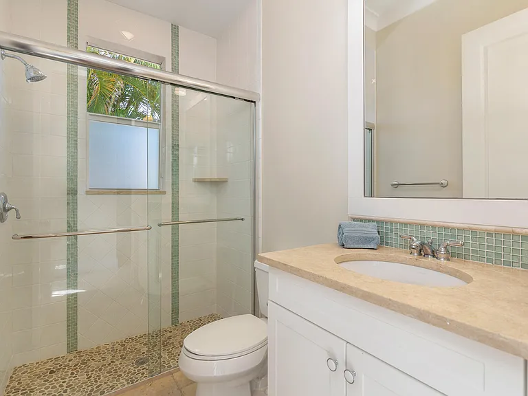 235 Claremont Ln — Photo 22