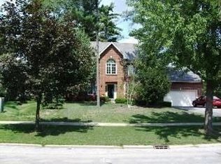 16606 W Primrose Ln, Lockport, IL 60441